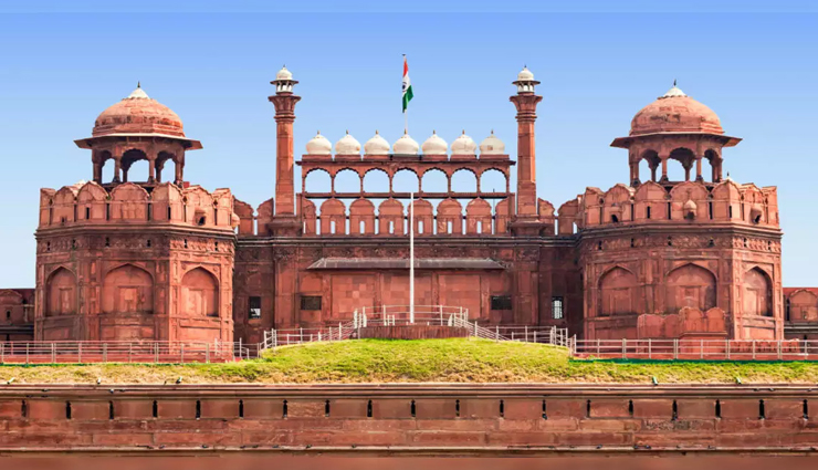 दिवाली पर करना चाहते हैं ऐतिहासिक सफ़र, करें भारत के इन विशाल किलों की सैर tourist places,largest forts in india,diwali 2021