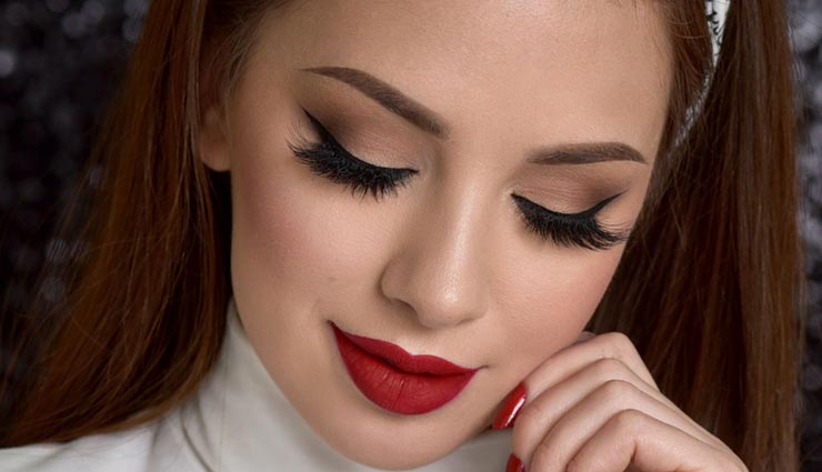 चहरे को आकर्षक बनाती है लिपिस्टिक, ले इनके विभिन्न शेड्स की मदद
