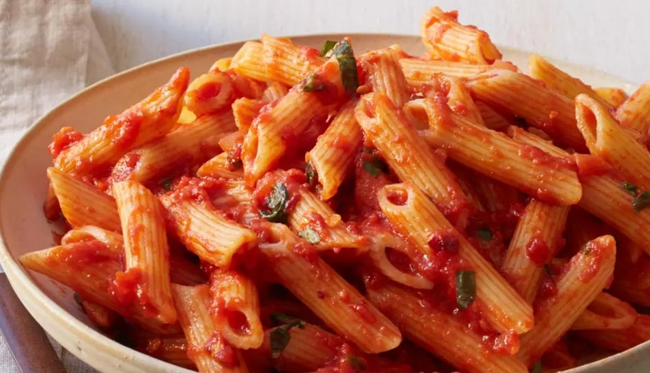 Restaurant Style Tangy Italian Red Sauce Pasta Recipe