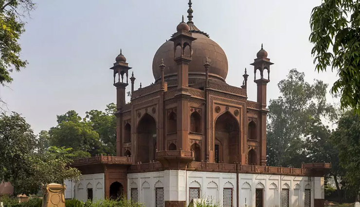 uttar pradesh,agra,agra travel,haunted places in agra,travel,holidays