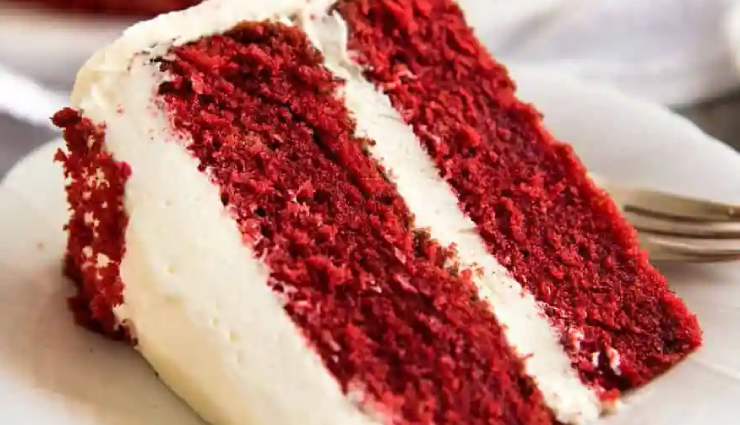 new year red velvet cake recipe,red velvet cake for celebrations,red velvet cake recipe for new year eve,festive red velvet cake recipe,indulgent cake for new year celebration,red velvet dessert for festivities,new year special cake recipe,celebratory red velvet cake