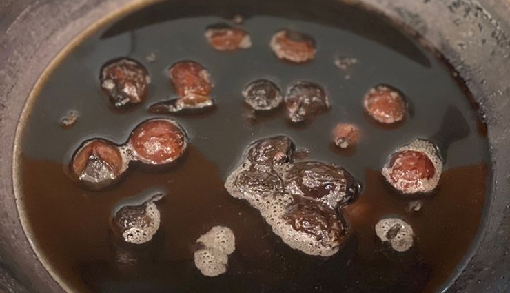 diy reetha hair care,reetha for strong hair,reetha shiny hair,reetha shampoo recipe,reetha hair mask,natural hair cleanser,soapnut benefits,reetha hair rinse