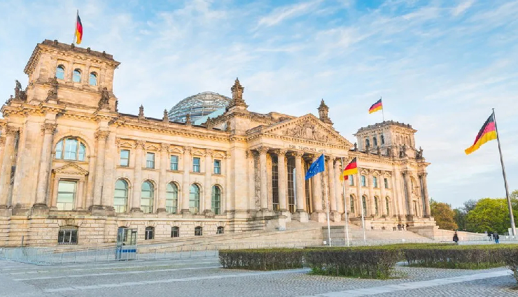 europe tour packages,london eye alternatives,leaning tower of pisa suggestions,stonehenge alternatives,notre dame off-the-beaten-path,colosseum options,frankfurt vs. hamburg,neuschwanstein castle tips,reichstag panoramic views,blarney stone alternatives,lucerne vs. zurich attractions,overrated european destinations,crowded places in europe,tourist traps in europe,alternative attractions in europe,hidden gems in europe,off-the-beaten-path spots,less crowded european cities,underrated places in europe,europe travel tips,avoiding tourist crowds,unique european experiences