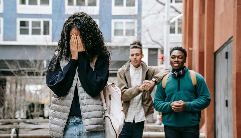 10 Tips To Deal With Rejection from Friends