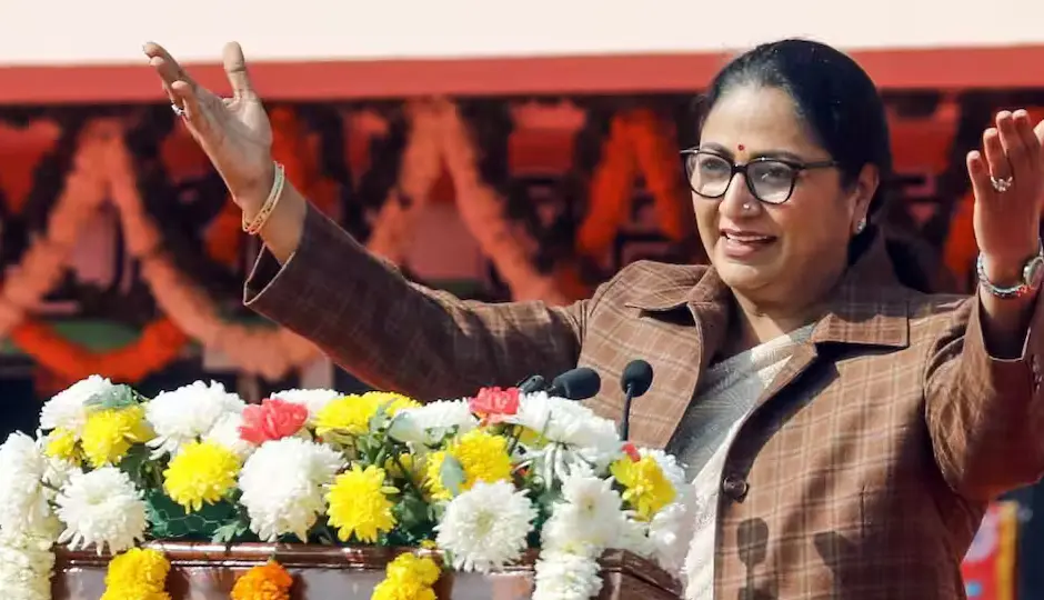 दिल्ली सरकार के एक वर्ष पूरे, सीएम रेखा गुप्ता बोलीं—हमारे लिए सत्ता नहीं, जनता की सेवा अहम