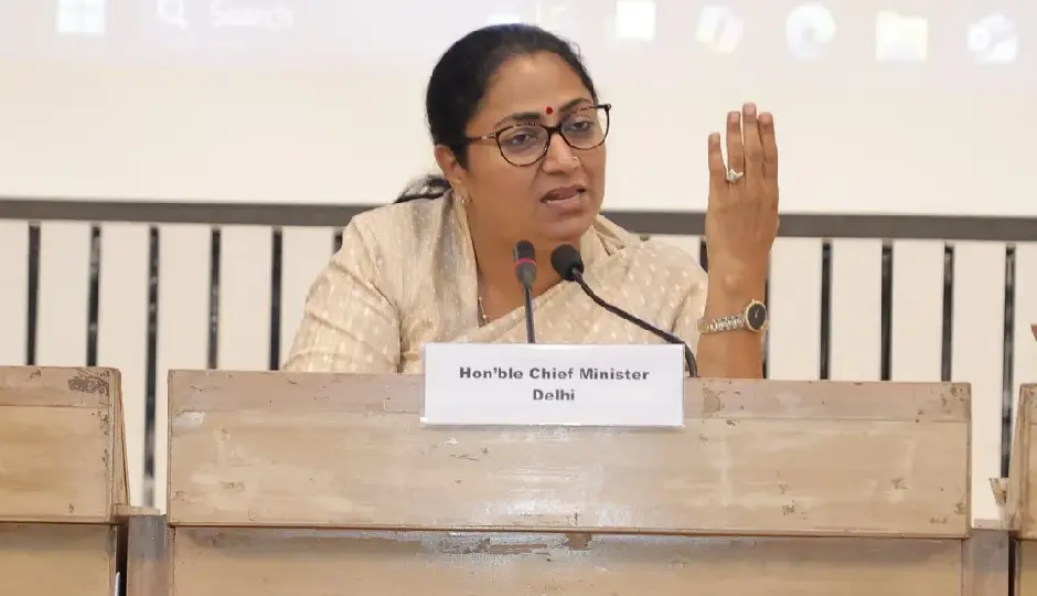 दिल्ली की महिलाओं के लिए बड़ी खबर, 1 सितंबर से खाते में आएंगे 2500 रुपये; 26 अगस्त को मिलेगा आधिकारिक पत्र