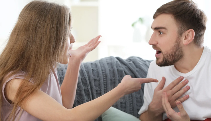 relationship tips,suffocating relationship,signs of suffocating relationship,couples tips