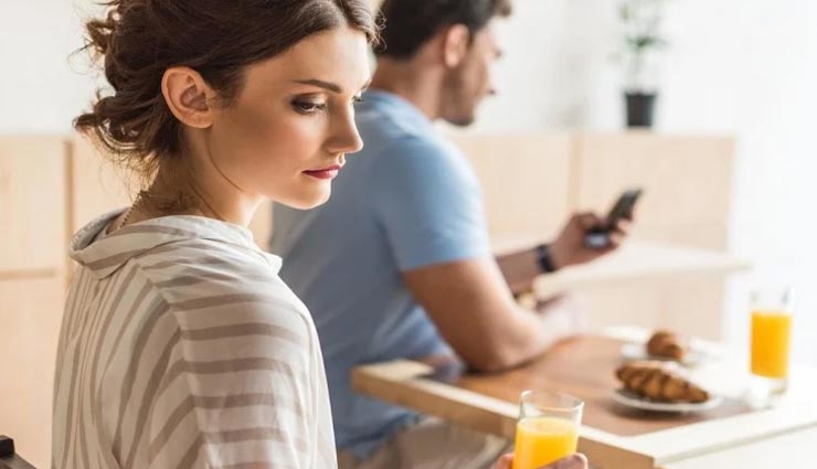 आपकी लव लाइफ को बर्बाद कर सकती हैं ये बातें, इनको लेकर हमेशा रहे सजग 