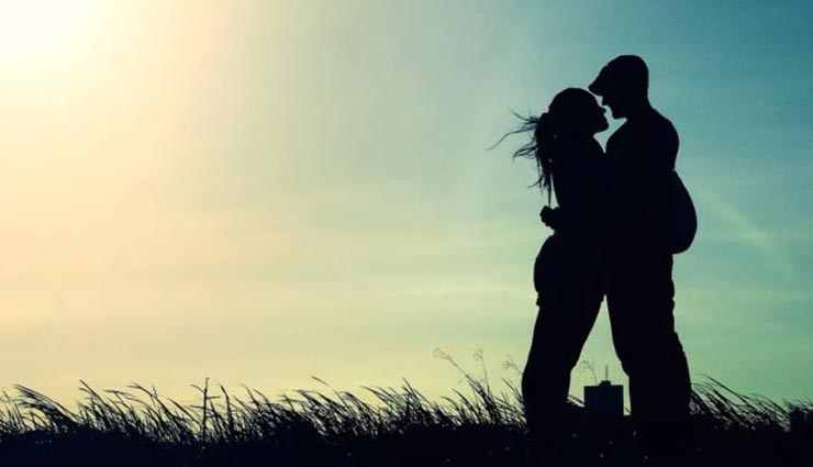 खुशहाल शादीशुदा जिदंगी को बर्बाद कर सकती हैं ये गलतियाँ, ना आने दे इन्हें अपने रिश्ते के बीच relationship tips,relationship tips in hindi,married life tips,mistakes in married life