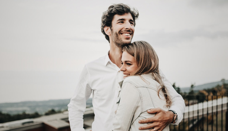 stages how men fall in love,steps men follows to fall in love,men falling in love,tips to fall in love,mates and me,relationship tips