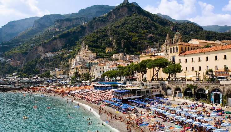 amalfi coast italy tourism,southern italy travel destinations,mediterranean coastal vacations,amalfi coast sightseeing spots,italian coastal villages,traveling to positano ravello,sorrento capri island tour,hidden gems furore vietri sul mare,authentic italian cuisine experiences,outdoor activities amalfi coast