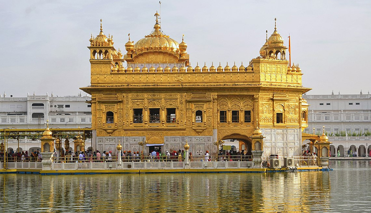 religious places in india,india,places to visit in india,varanasi,haridwar,rishikesh,amritsar,bodh gaya