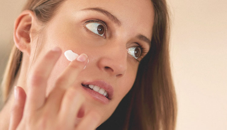 home remedies,home remedies for acne scars,acne scars,coconut oil,lemon juice,aloe vera,cucumber,sugar scrub