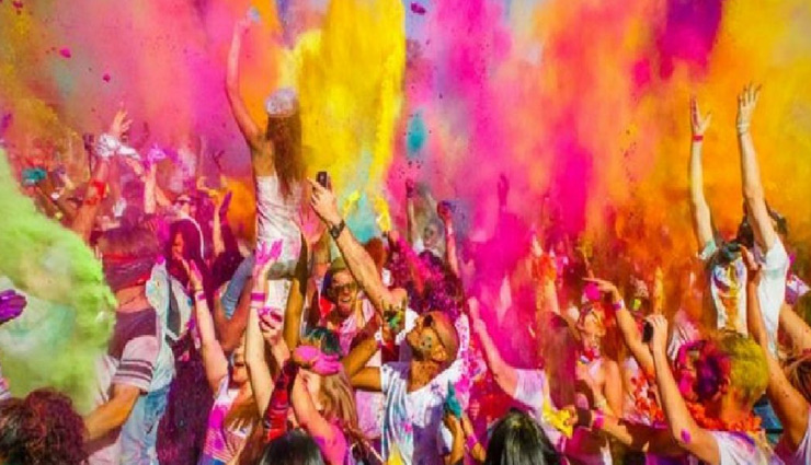 Holi Special 2019: होली खेलने के बाद इसका मजा खराब करता है बदन दर्द, राहत पाने के लिए आजमाए ये घरेलू उपाय
