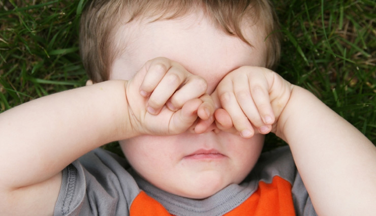 आँखों में जलन बनती है बड़ी समस्या, इन घरेलू उपायों की मदद से दूर करें यह परेशानी 