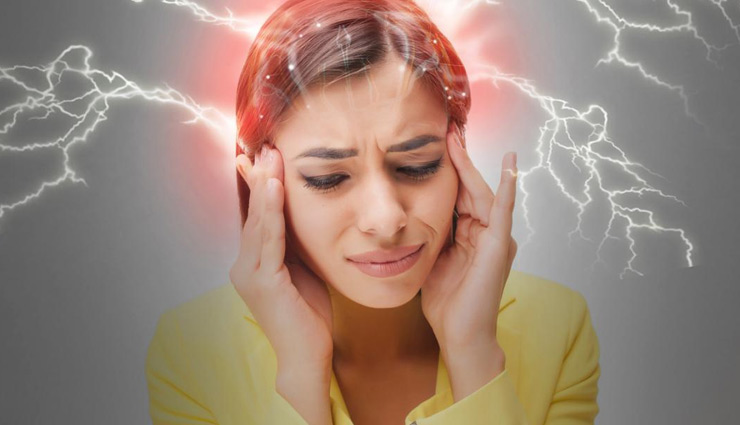 मायग्रेन का दर्द देता है असहनीय पीड़ा, इन घरेलू उपायों की मदद से पाए राहत 