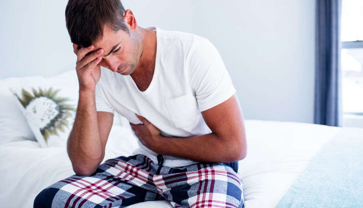 बारिश के दिनों में तला-भुना खाया, हो गया है पेट दर्द तो करे ये घरेलू उपाय home remedies,home remedies for acidity,remedies for stomach ache,Health tips