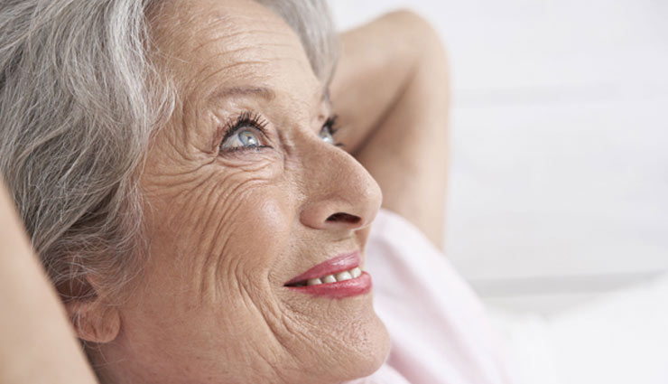 5 Home Remedies To Help You Stay Away From Wrinkles