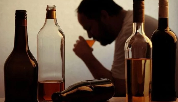 शराब की लत ले सकती है आपकी जान, छुडवाने के लिए आजमाए ये ज्योतिषीय उपाय