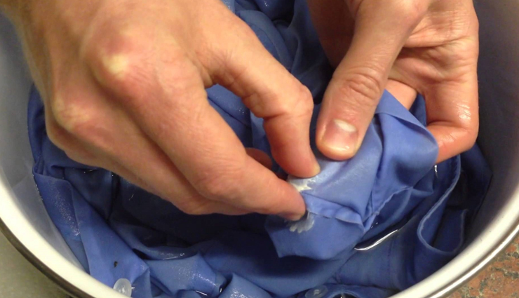 household tips,tips for removing chewing gum from clothes