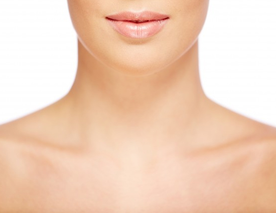 इन 5 तरीको से गर्दन के कालेपन को दूर करें