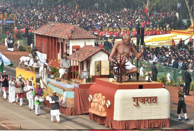 69वां गणतंत्र दिवस : एक नजर में देखिए राजपथ की सारी झांकियों की झलक #PHOTOS 69 republic day