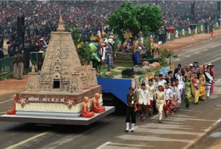 69वां गणतंत्र दिवस : एक नजर में देखिए राजपथ की सारी झांकियों की झलक #PHOTOS 69 republic day
