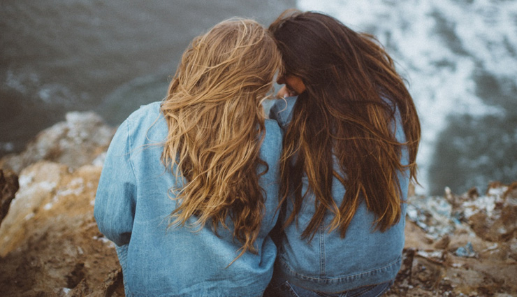 friendship day,resolve fight with friend,fight with friend