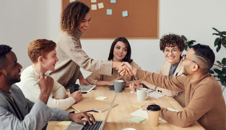 how to be nice,ways to be nice,how to be likable,difference between nice and likable,tips to be liked,how to be more likable,benefits of being nice,how to be kind and likable,personality improvement tips,how to make people like you