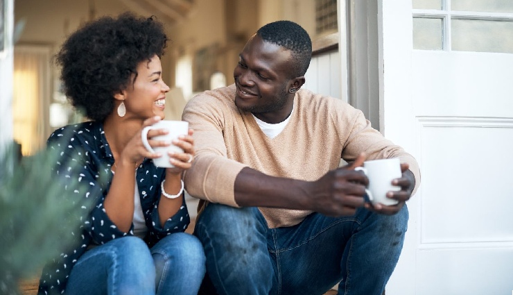 relationship space,when she needs space,responding to space request,how to handle space in a relationship,relationship communication,personal growth in relationships,relationship empathy,healthy space in relationships,handling relationship doubts,emotional support in relationships,giving space in a relationship