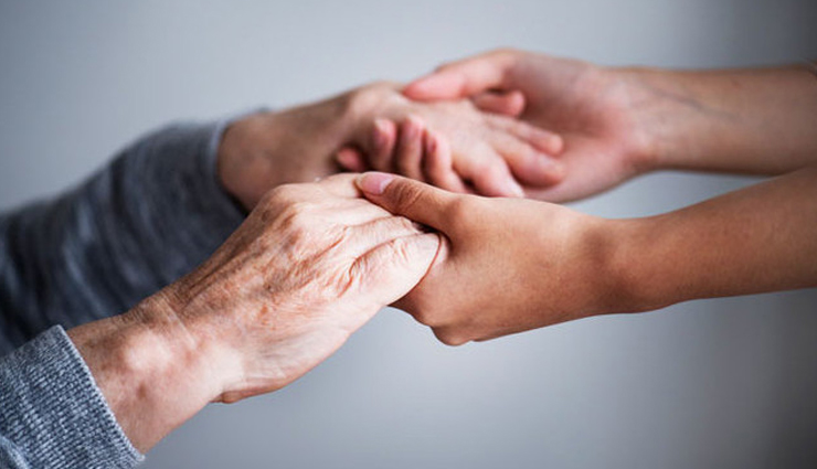 respecting elders,showing respect to seniors,how to honor elders,ways to demonstrate respect to older adults,elder respect tips,honoring the elderly,respecting older generation,showing appreciation to elders,demonstrating reverence to seniors