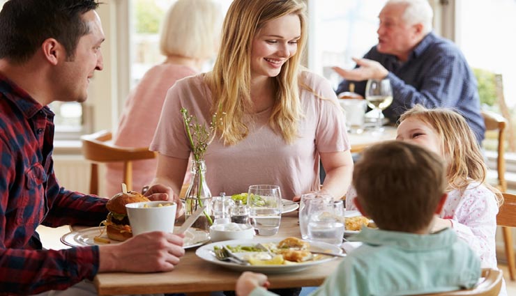 फ़िल्मी अंदाज में खुफिया तरीके से मिलता हैं चीन के रेस्टोरेंट में प्रवेश, जानें दुनिया के ऐसे ही अनोखे रेस्तरां की जानकारी