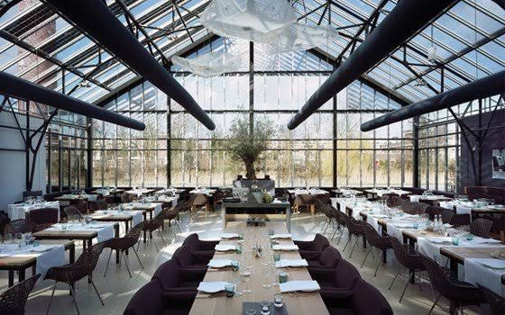 unique restaurants,restaurants in amsterdam,amsterdam,rem eiland restaurant,mediamatic eten,dinner train,moon,restraurant de kas