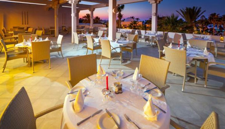 djerba,restaurants in djerba,le petit marin,dar hassine,la lagune,salon de the touareg,lamparo