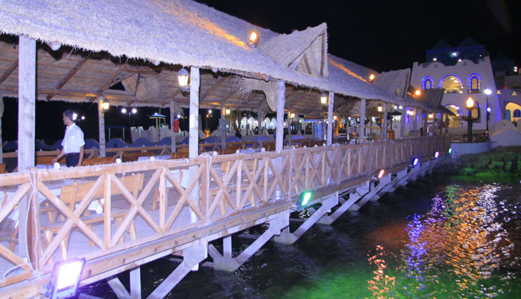 djerba,restaurants in djerba,le petit marin,dar hassine,la lagune,salon de the touareg,lamparo
