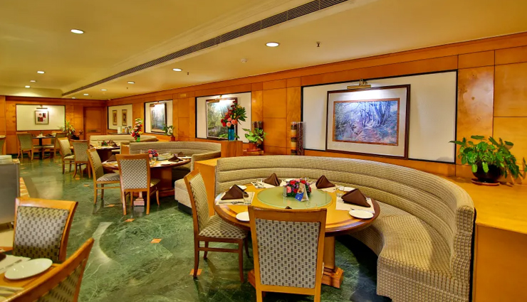 kochi,restaurants in kochi,must visit restaurants in kochi,arca nova restaurant,dal roti,ginger house restaurant,kashi art cafe,kochi