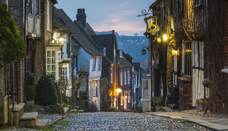 uk,southwold,bibury,hawkshead,beer,lavenham,castle combe,rey,small towns in uk,beautiful towns to visit in uk,uk,places to visit in uk