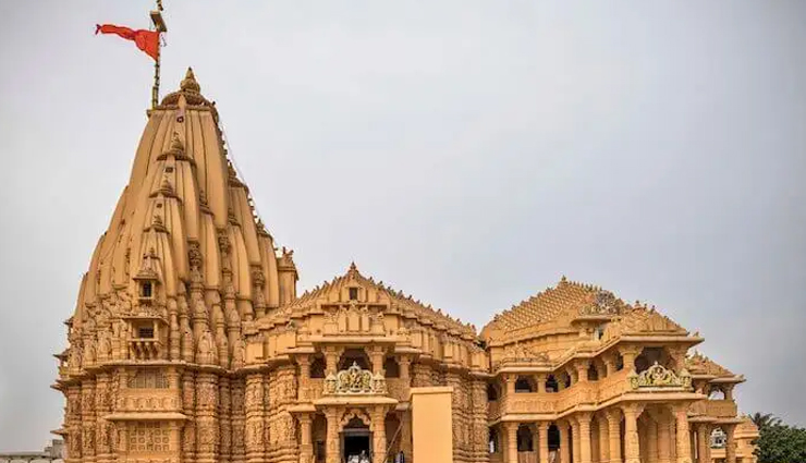 wealthiest temples to visit in india,riches temples in india,temples in india,india,padmanabhaswamy temple,kerala,tirupati balaji,vaishno devi,somnath temple,gujarat,siddhivinayak temple,mumbai