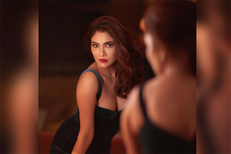 ridhima pandit,ridhima pandit hot photos,tv actress ridhima pandit hot photos viral,tv news
