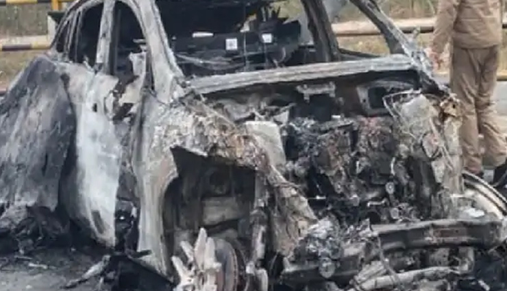 cricketer rishabh pant car accident photos