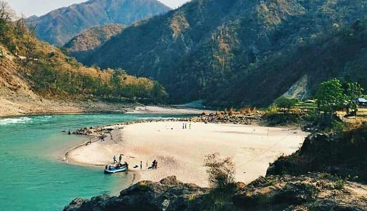 hidden gems in rishikesh,offbeat places in rishikesh,unexplored spots in rishikesh,secret places rishikesh,unique destinations rishikesh,quiet retreats rishikesh,rishikesh wildlife sanctuaries,historic sites rishikesh,peaceful places rishikesh,rishikesh travel tips