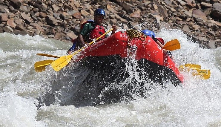 water sports destinations india,top water sports in india,goa water sports,rishikesh rafting,andaman scuba diving,karnataka surfing,ladakh river rafting,sikkim darjeeling rafting,arunachal pradesh kayaking,chennai sailing,mumbai water sports,pondicherry diving,best water sports in india,adventure sports in india,water activities in india