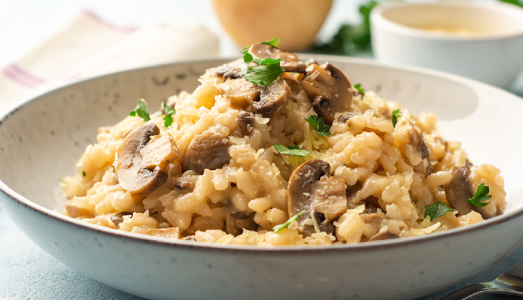 italian iconic foods,must-try italian dishes,italy culinary delights,italian cuisine highlights,traditional italian recipes,italian food exploration,italian gastronomic experience,italian food travel guide,famous italian dishes,best italian food experiences,authentic italian cuisine,italian food tourism,italian culinary heritage,iconic italian flavors,top italian food recommendations,italian food culture,popular italian dishes,italian food adventures,italian food journey,italian cuisine essentials