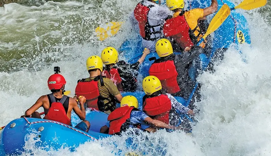 10 Places to Enjoy River Rafting in India
