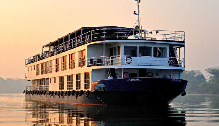 river cruises,river cruises in india,india,kerala backwater cruise,sunderbans boat cruise,ganges heritage cruise,chilika lake cruise,mandovi river cruise