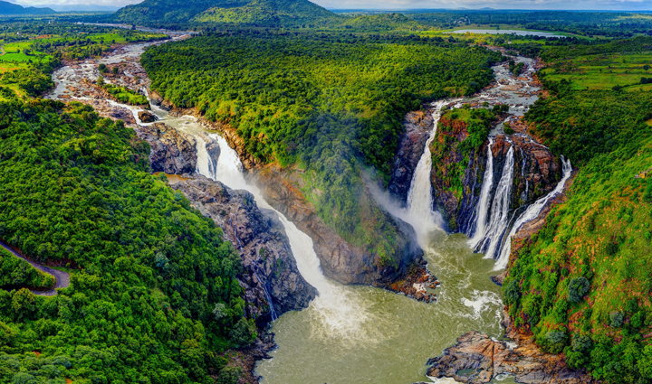 sacred rivers in india you must visit once in lifetime,holiday,travel,tourism