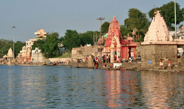sacred rivers in india you must visit once in lifetime,holiday,travel,tourism