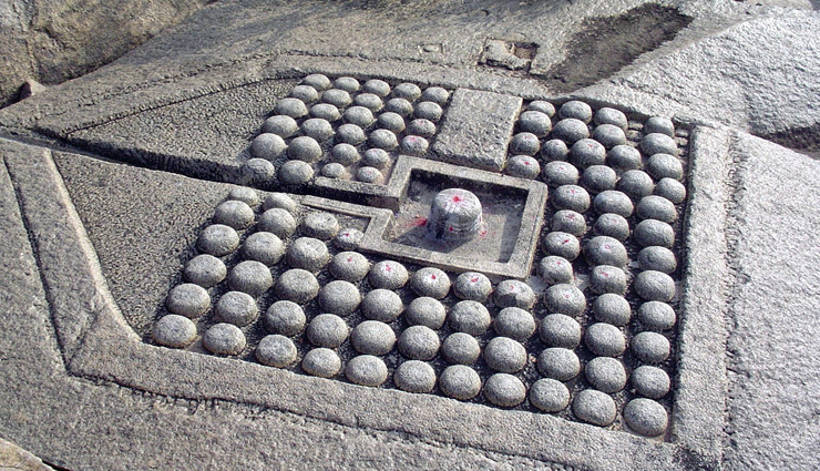 hampi,tourist places to visit in hampi,hampi tourism,tourist places in hampi,travel,travel guide,travel tips