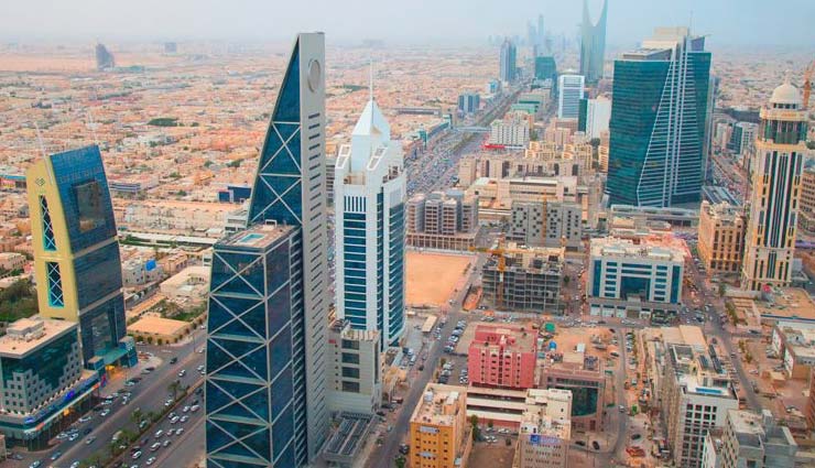 riyadh,things to do in riyadh,dining at glass ball,shopping at riyadh gallery,birthplace of saudi arabia,saudi arabia biggest museum,largest park