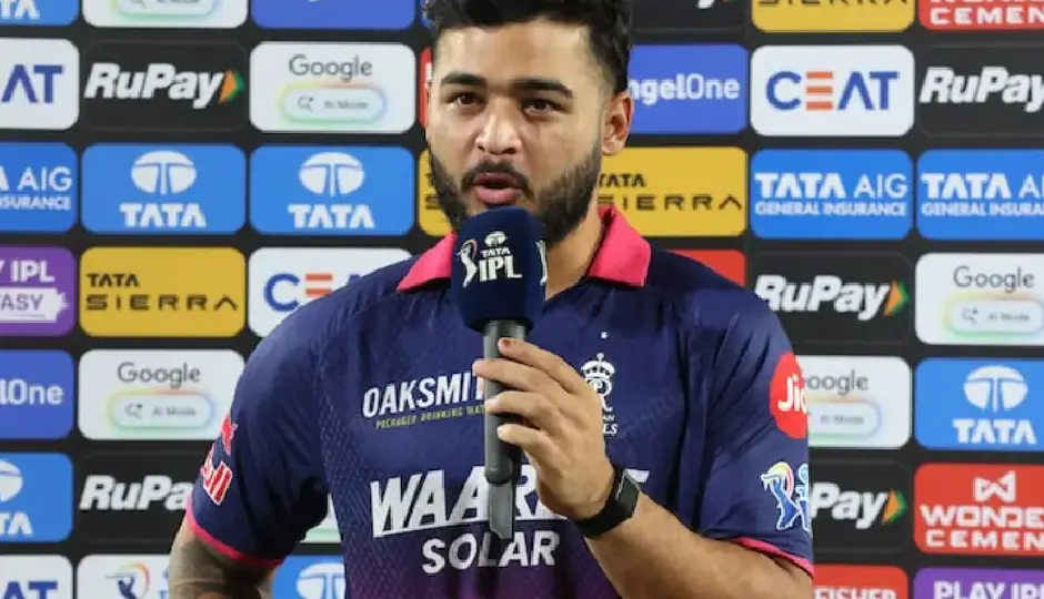 स्मोकिंग विवाद में रियान पराग पर गिरी गाज, IPL ने लगाया सख्त जुर्माना